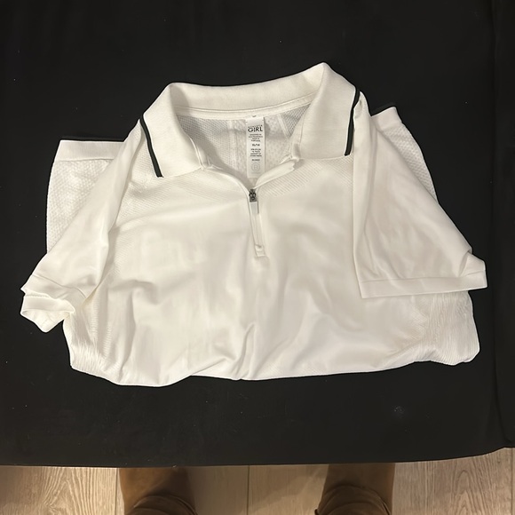 Beautiful Athleta Girl white tennis shirt XL/14, likely never worn, but tags off - Picture 4 of 6